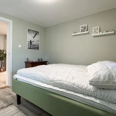 Apartment Your Secret Aurora Viewpoint In - Live Like A Local Leknes